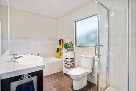 Photo of property in 20 Aberley Road, Schnapper Rock, Auckland, 0632