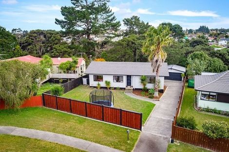 Photo of property in 9 West Harbour Drive, West Harbour, Auckland, 0618
