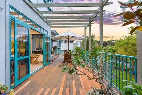 Photo of property in 3 Hobie Court, West Harbour, Auckland, 0618