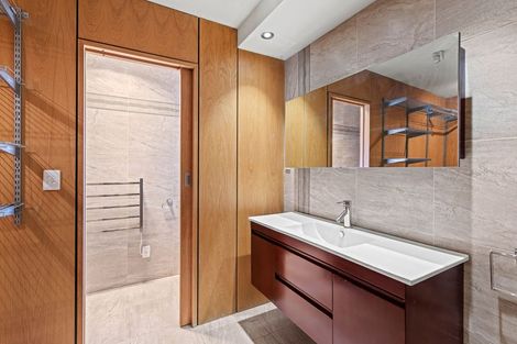 Photo of property in 1 Henridge Place, Avonhead, Christchurch, 8042