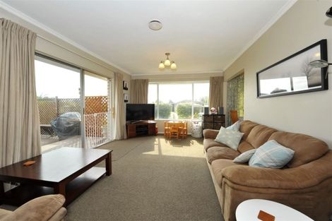 Photo of property in 15 Bidwell Place, Hillmorton, Christchurch, 8025