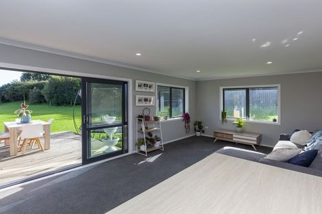 Photo of property in 12 Faydon Close, Ohau, Levin, 5570