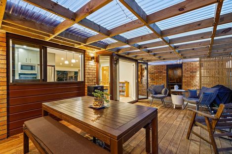 Photo of property in 2/69 Nile Road, Milford, Auckland, 0620