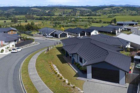 Photo of property in 50 Katania Heights, Brightwater, 7022