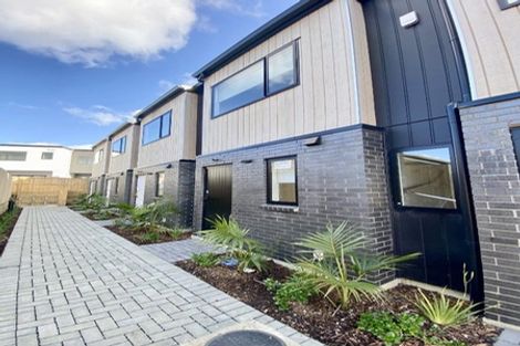 Photo of property in 3/35 Renata Crescent, Te Atatu Peninsula, Auckland, 0610