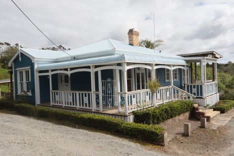 Photo of property in 7 James Road, Maungaturoto, 0587
