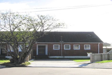 Photo of property in 3 Sinclair Grove, Naenae, Lower Hutt, 5011