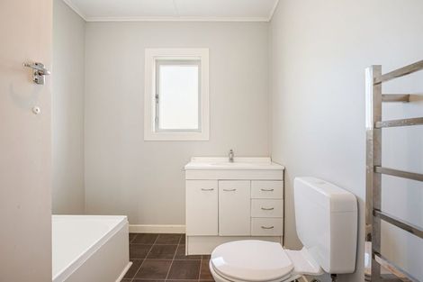 Photo of property in 255 Te Atatu Road, Te Atatu South, Auckland, 0610