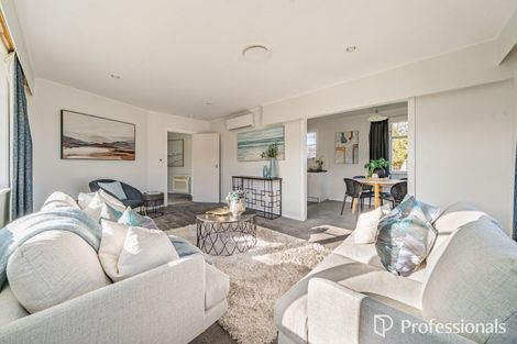 Photo of property in 5 Holly Grove, Maungaraki, Lower Hutt, 5010