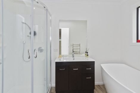 Photo of property in 84 Puhirake Crescent, Pyes Pa, Tauranga, 3112