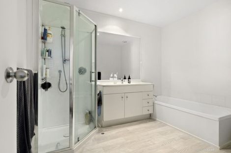 Photo of property in Grosvenor Cl, 6/6 Brown Street, Mount Cook, Wellington, 6021