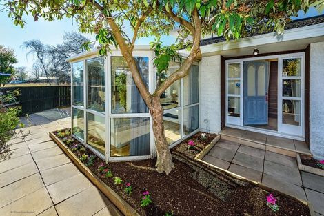 Photo of property in 1/6 Kent Lodge Avenue, Avonhead, Christchurch, 8042