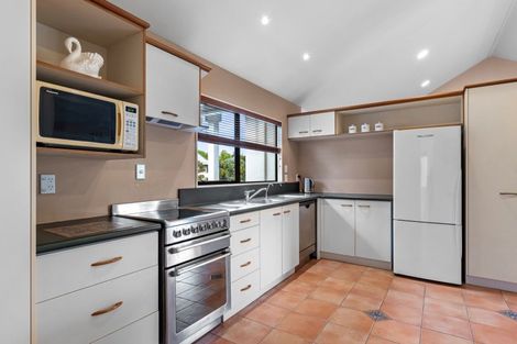 Photo of property in 79 Beaumaris Boulevard, Bethlehem, Tauranga, 3110