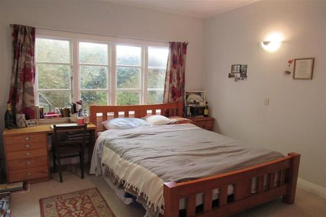 Photo of property in 7 Saint Michaels Crescent, Kelburn, Wellington, 6012