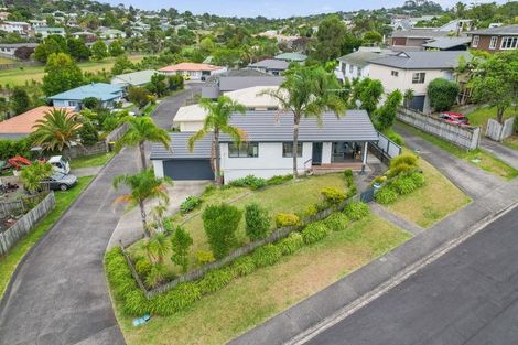 Photo of property in 1/6 Knott Road, Stanmore Bay, Whangaparaoa, 0932