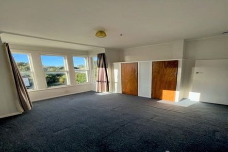 Photo of property in 82 Rolleston Street, Mount Cook, Wellington, 6021