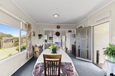 Photo of property in 1416 Devon Road, Brixton, Waitara, 4382