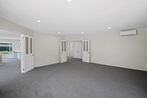 Photo of property in 17 Flaxgrove Place, Parklands, Christchurch, 8083