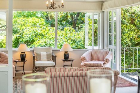 Photo of property in 9 Chatsworth Road, Silverstream, Upper Hutt, 5019