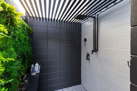 Photo of property in 2 Whaitere Place, Waikawa, Picton, 7220