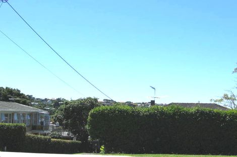Photo of property in 43 East Coast Road, Milford, Auckland, 0620