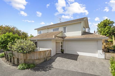 Photo of property in 1/46 Blakeborough Drive, Forrest Hill, Auckland, 0620
