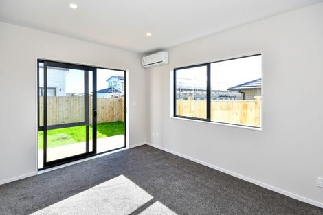 Photo of property in 8 Korowhiti Road, Clarks Beach, 2122