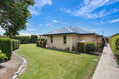 Photo of property in 72 Rotherham Drive, West Melton, 7618