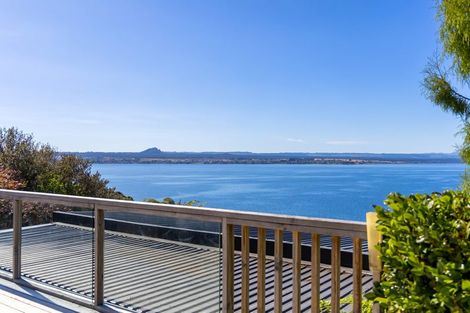 Photo of property in 846 Wily Terrace, Acacia Bay, Taupo, 3330