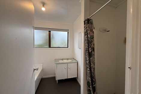 Photo of property in 5a Cherry Tree Place, Massey, Auckland, 0614