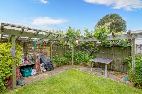 Photo of property in 21 Sefton Street, Belfast, Christchurch, 8051