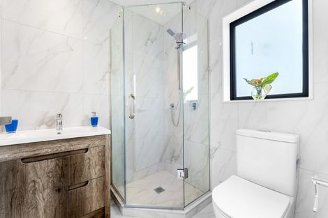 Photo of property in 89a Oreil Avenue, West Harbour, Auckland, 0618