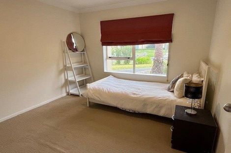 Photo of property in 28 Craigavon Drive, East Tamaki, Auckland, 2013