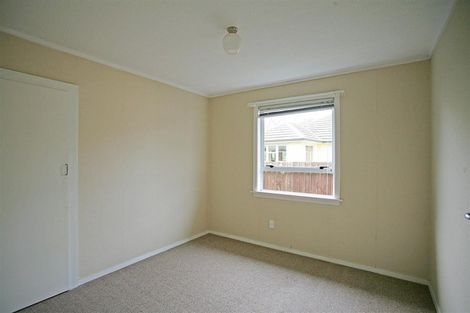 Photo of property in 30 Pinehurst Crescent, Russley, Christchurch, 8042