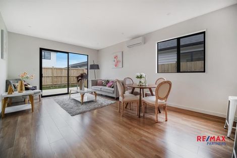 Photo of property in 32 Hari Road, Karaka, 2113