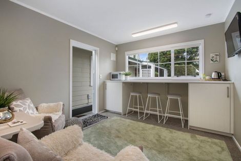 Photo of property in 42 Kayelene Place, Omokoroa, 3114