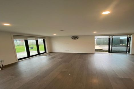 Photo of property in 10 Harania Avenue, Favona, Auckland, 2024