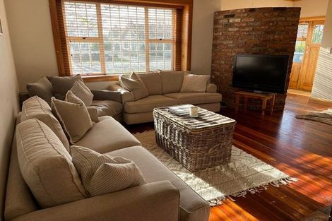 Photo of property in 8 Argyle Avenue, Takaro, Palmerston North, 4410