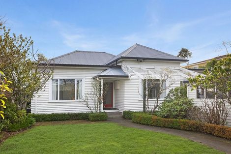 Photo of property in 27 Norwood Street, Beckenham, Christchurch, 8023