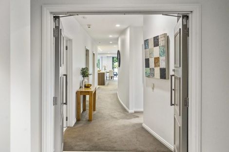 Photo of property in Gb/2 Bassett Road, Remuera, Auckland, 1050