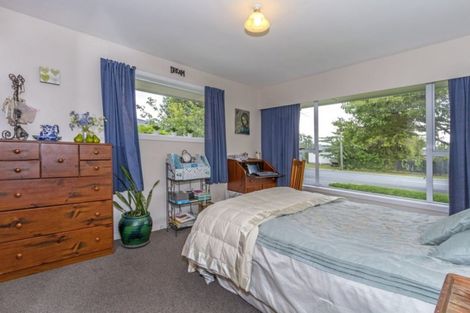Photo of property in 68 Coopers Road, Dallington, Christchurch, 8061