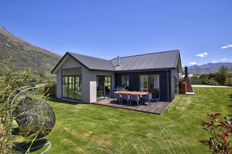 Photo of property in 44 Judge And Jury Drive, Lake Hayes, Queenstown, 9304
