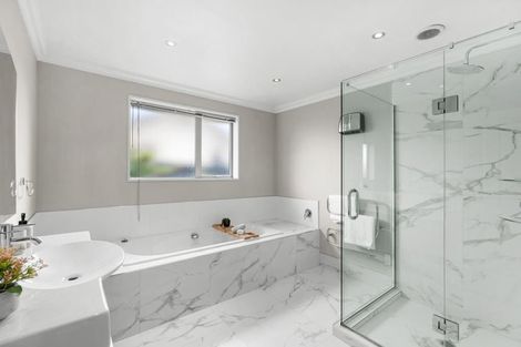 Photo of property in 24 Date Crescent, Aidanfield, Christchurch, 8025