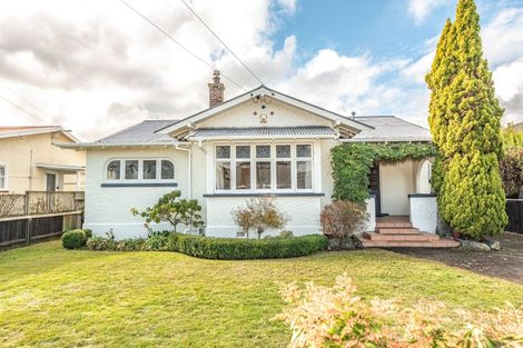 Photo of property in 6 College Street, Whanganui, 4500