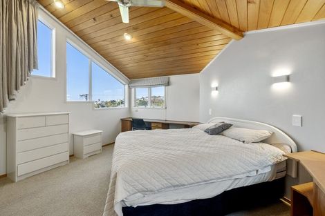 Photo of property in 7b Peter Terrace, Castor Bay, Auckland, 0620