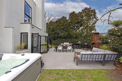 Photo of property in 8 Haineswood Lane, Sockburn, Christchurch, 8042