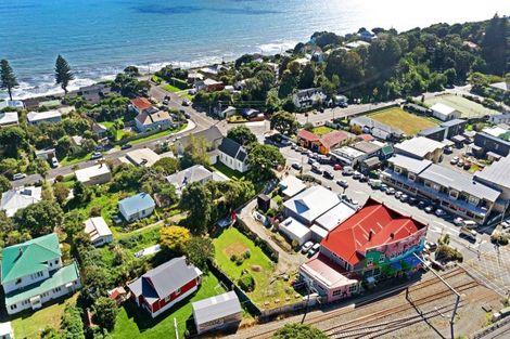 Photo of property in 15 Beach Road, Paekakariki, 5034
