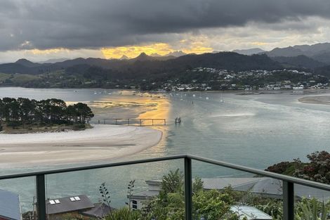 Photo of property in 197 Paku Drive, Tairua, 3508