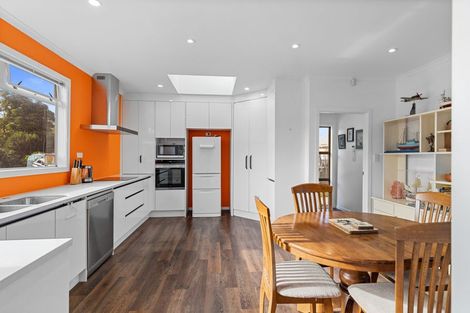 Photo of property in 142 Studholme Street, Morrinsville, 3300