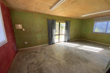 Photo of property in 5 Ripiro Drive, Baylys Beach, Dargaville, 0377